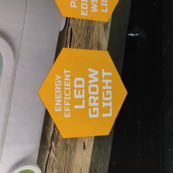 Discovery #MINDBLOWN Indoor Water Garden Kit - Picture 3 of 6